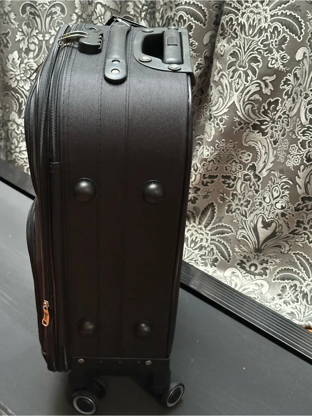 Mirage Black Spinner Carry-On Luggage